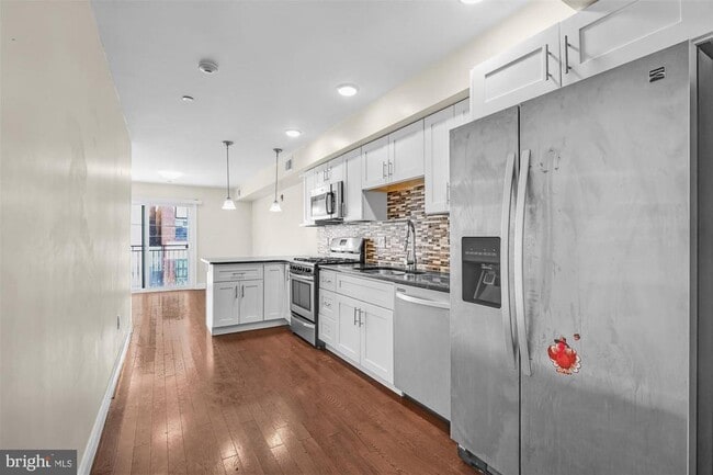 property at 1804 E Huntingdon St
