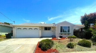 4716 Portola Dr in Fremont, CA - Building Photo