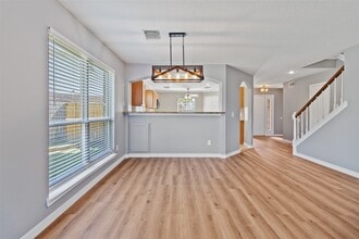 3904 Ivywood Dr in Pearland, TX - Building Photo - Building Photo