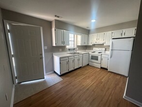 306 Spangler Dr in Richmond, KY - Building Photo - Building Photo