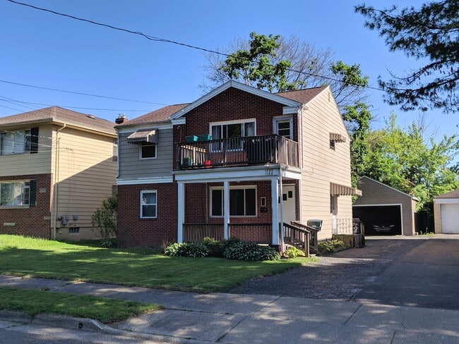1788 Tanglewood Dr in Akron, OH - Building Photo - Building Photo