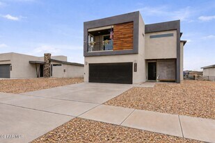 12044 Hidden Gdns in Socorro, TX - Building Photo
