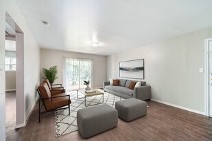 Lumina in Dallas, TX - Building Photo