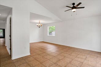 5445 Flintwood Ct in Pensacola, FL - Building Photo - Building Photo