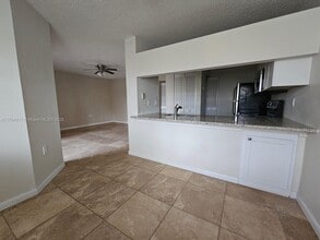 22203 Glenmoor Dr in West Palm Beach, FL - Building Photo - Building Photo