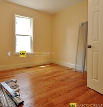 35 Pratt St, Unit 1 in Boston, MA - Building Photo - Building Photo