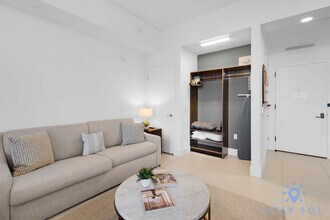 601 NE 1st Ave in Miami, FL - Foto de edificio - Building Photo