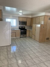 737 Venice Way, Unit #3 in Inglewood, CA - Foto de edificio - Building Photo