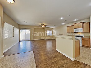 10132 Sunset Palisades Way in Las Vegas, NV - Building Photo - Building Photo