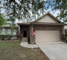 8711 Laurel Canyon Dr in Universal City, TX - Building Photo