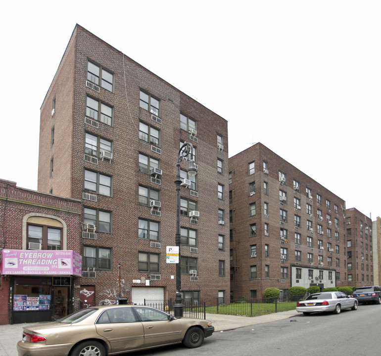 60 E 17th St in Brooklyn, NY - Building Photo