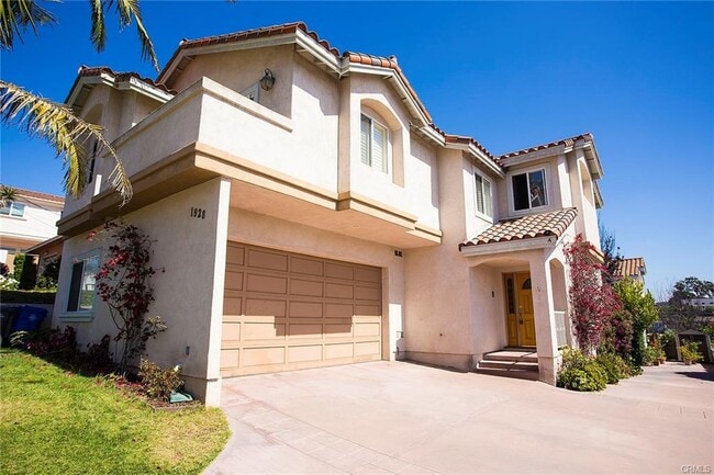 property at 1928 Ruhland Ave