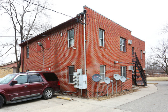 1726 Oakland Ave in Des Moines, IA - Foto de edificio - Building Photo