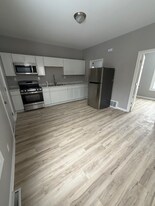 1646 Center St, Unit Lower in Racine, WI - Building Photo