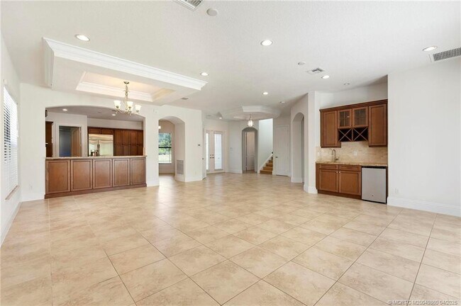 255 Calmo Cir in Port St. Lucie, FL - Building Photo - Building Photo
