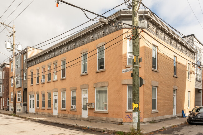 411 De Mazenod Rue in Québec, QC - Building Photo - Building Photo