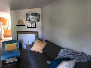 613 R St in Vancouver, WA - Foto de edificio - Building Photo