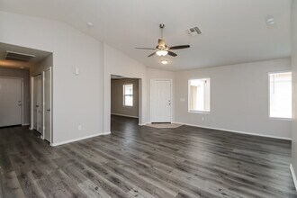 1658 E Shari St in San Tan Valley, AZ - Building Photo - Building Photo