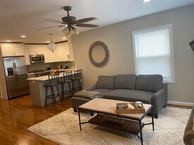 239 St John St in New Haven, CT - Building Photo