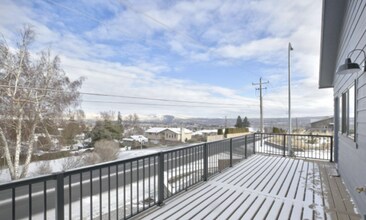 901 Verde Ln in Selah, WA - Building Photo - Building Photo