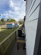 1422 W Willis St in Alvin, TX - Building Photo - Building Photo