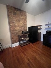 118 4th St, Unit Downtown troy in Troy, NY - Building Photo - Building Photo