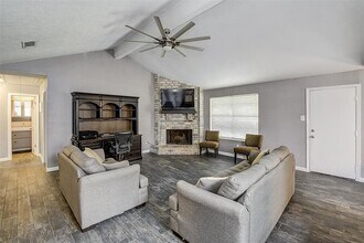 16635 Water Oak Dr in Channelview, TX - Building Photo - Building Photo