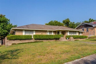 5515 Longleaf Ln in Dallas, TX - Building Photo - Building Photo