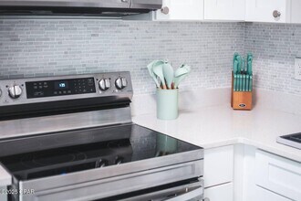 7308 Sunset Ave in Panama City, FL - Building Photo - Building Photo