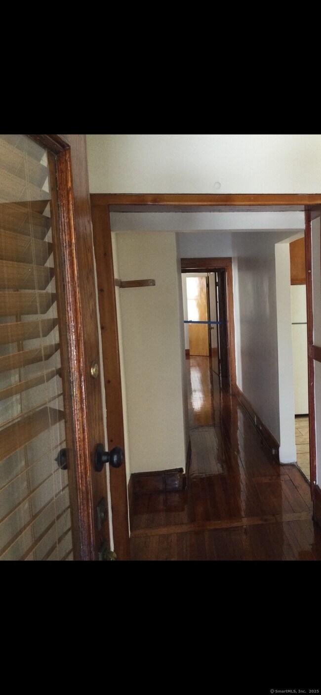 712 Bishop Ave in Bridgeport, CT - Building Photo - Building Photo