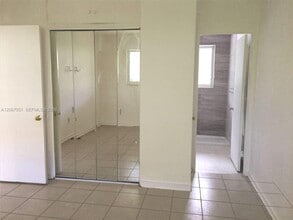 812 NE 90th St in Miami, FL - Building Photo - Building Photo