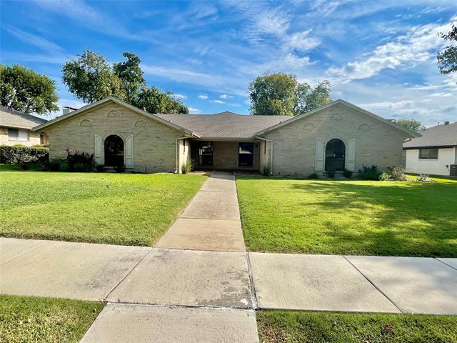 property at 2804 Clear Springs Dr