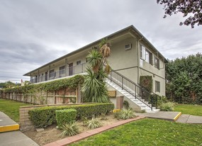 Oak Street Garden Apartments