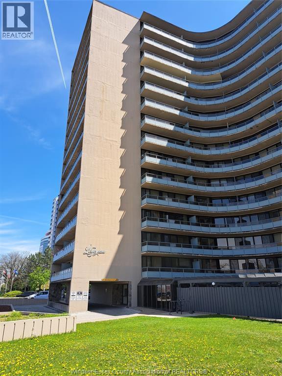 property at 111 Riverside Dr E