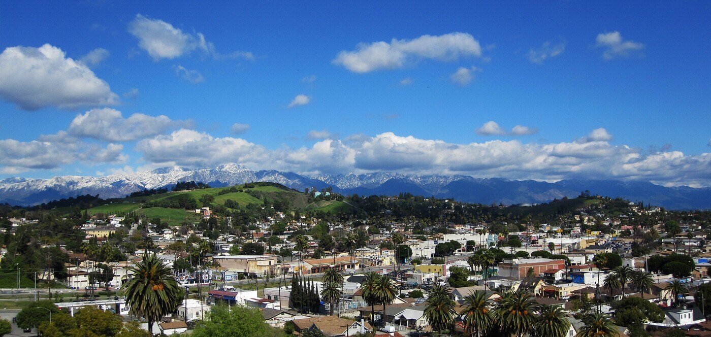 4760 Templeton St, Unit 3312 in Los Angeles, CA - Foto de edificio