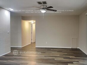 3944 Porpoise Dr SE in St. Petersburg, FL - Foto de edificio - Building Photo