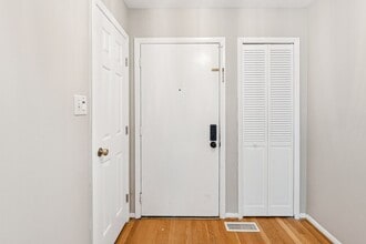 2009 Swans Neck Way in Reston, VA - Building Photo - Building Photo