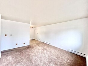 1406 S Douglas Ave in Loveland, CO - Building Photo - Building Photo