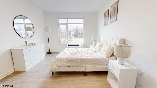 1181 Morris Ave, Unit 201 in Union, NJ - Building Photo - Building Photo