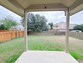 11927 Jasmine Way in San Antonio, TX - Building Photo - Building Photo