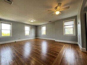 82 Roanoke St, Unit 3 in Providence, RI - Foto de edificio - Building Photo
