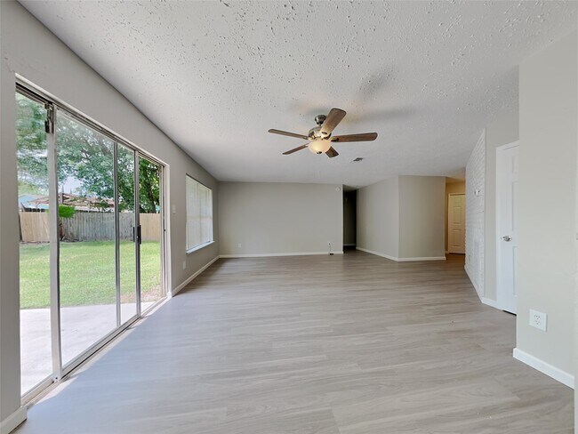 12219 Lennox Gardens Dr in Houston, TX - Building Photo - Building Photo