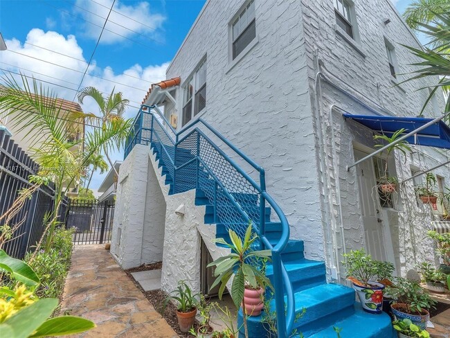 property at 935 Meridian Ave