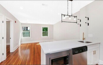 85 Webster St in Boston, MA - Building Photo - Building Photo