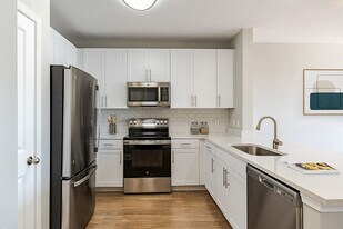 Citrus Village in Tampa, FL - Building Photo