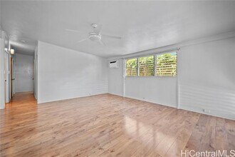 329 Hanakoa St in Honolulu, HI - Building Photo - Building Photo