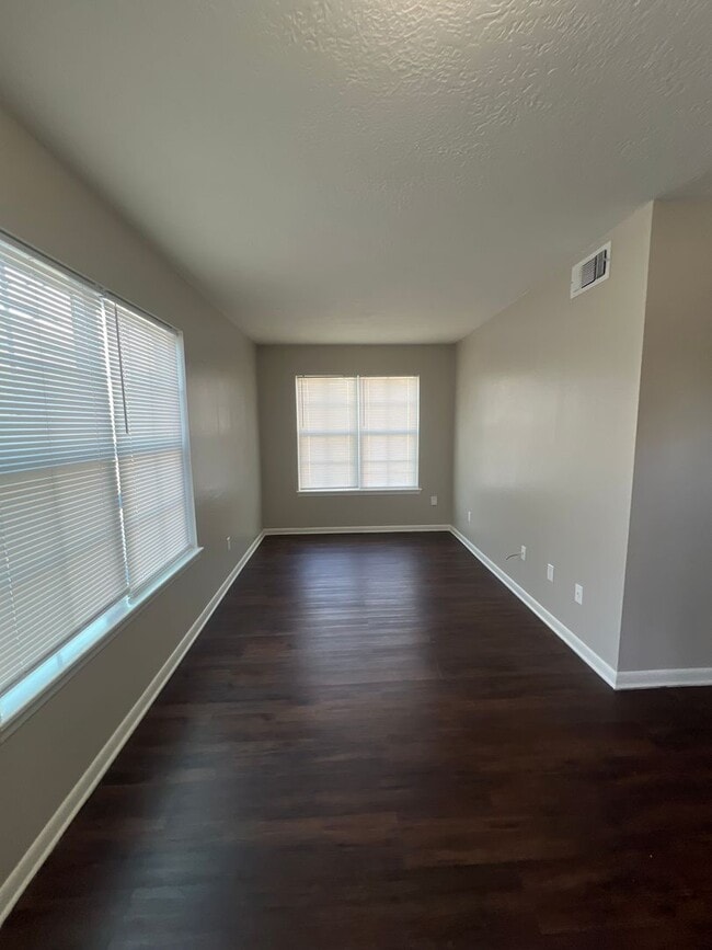 3801 Kirkman St in Lake Charles, LA - Building Photo - Building Photo