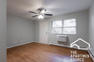 4608 N Dover St, Unit 2C in Chicago, IL - Building Photo - Building Photo