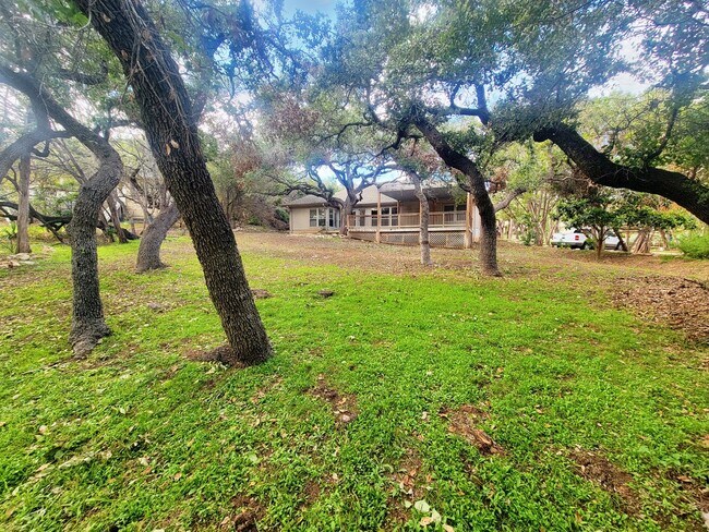 120 Long Wood Ave in Lakeway, TX - Building Photo - Building Photo