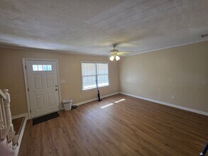 336 San Roman Dr in Chesapeake, VA - Building Photo - Building Photo